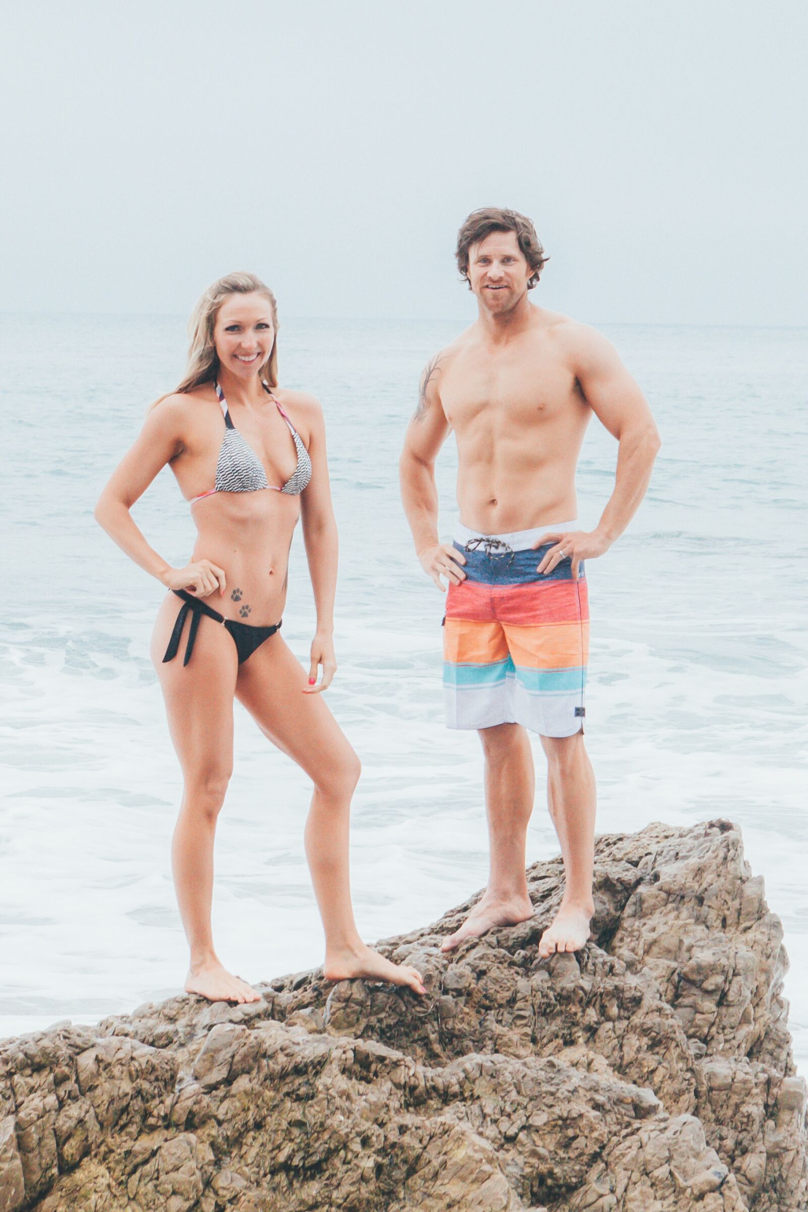 Canon EOS 5D Mark II sample photo. Fitness, couple, model photography