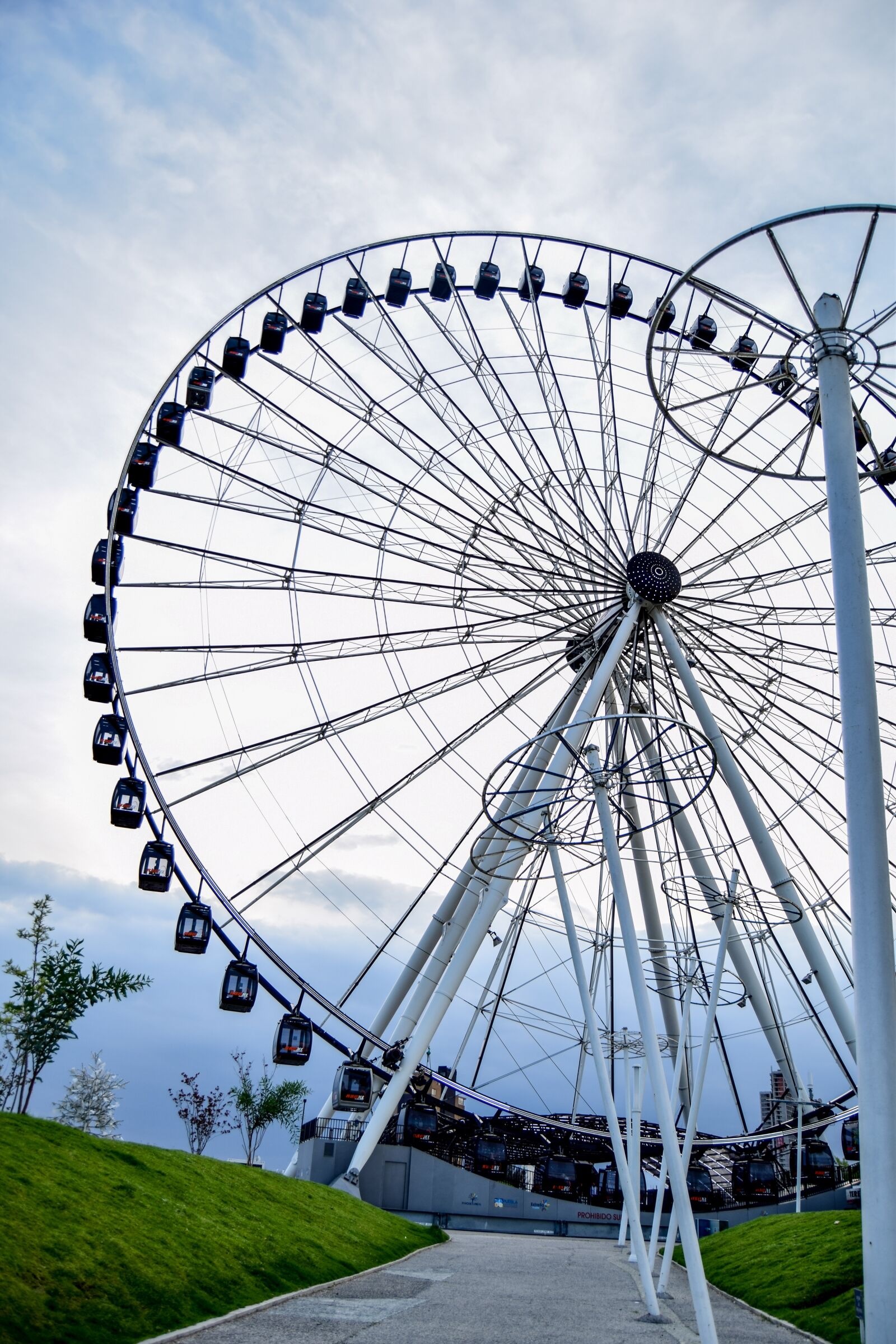 Nikon D3300 sample photo. Wheel of fortune, amusement photography