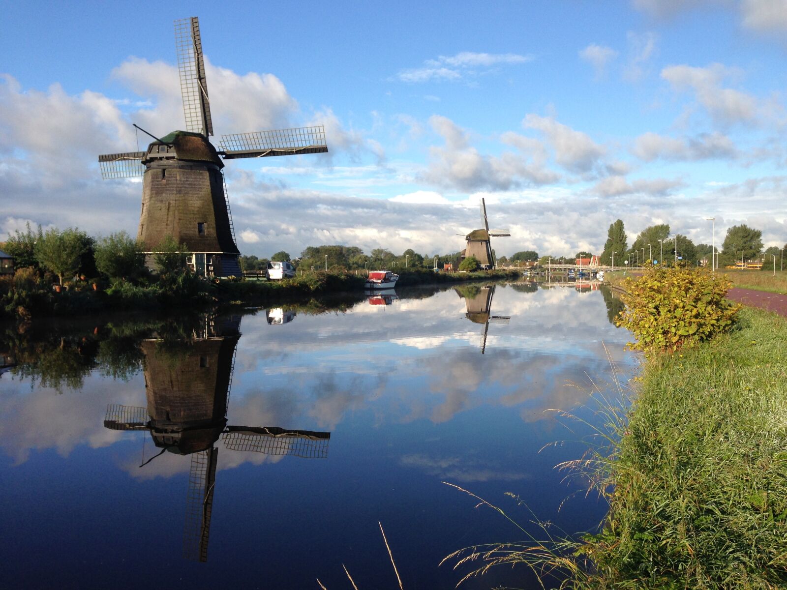 iPhone 5 back camera 4.12mm f/2.4 sample photo. Windmill, alkmaar, holland photography