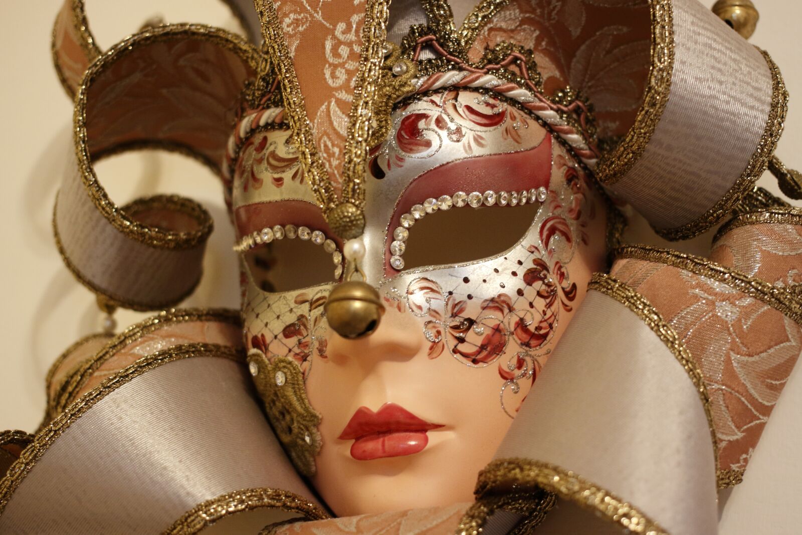 Canon EOS 50D sample photo. Venice, mask, carnival photography