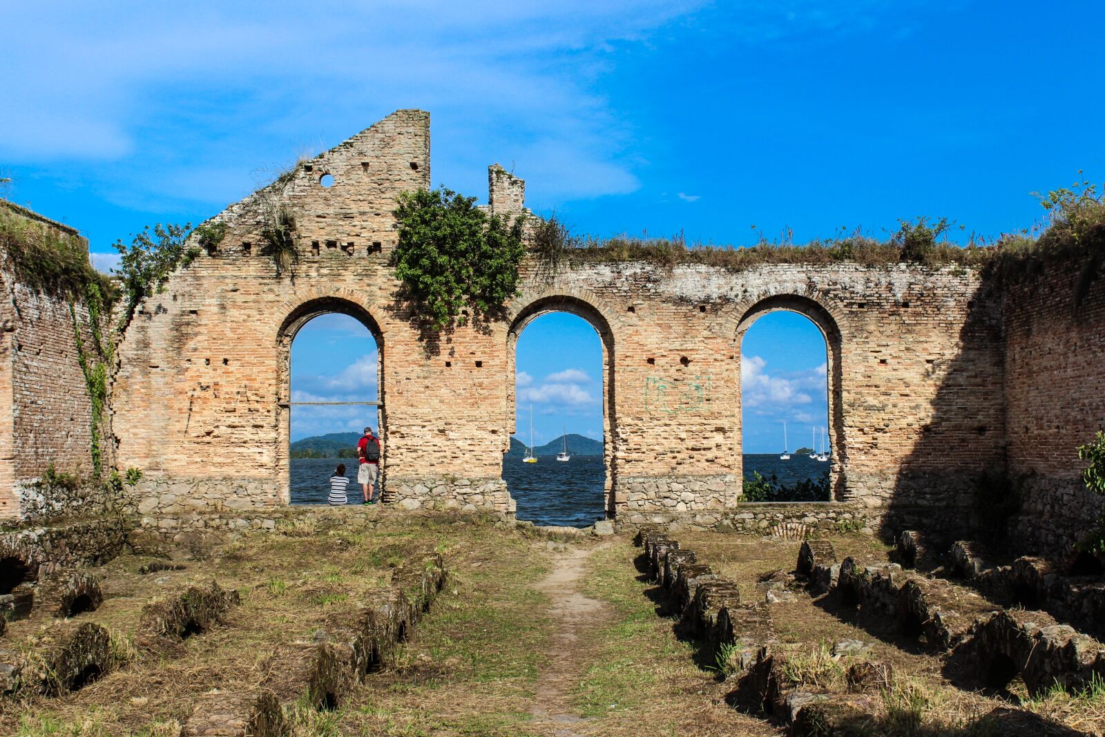 Canon EOS 1200D (EOS Rebel T5 / EOS Kiss X70 / EOS Hi) sample photo. Ruins, antonina paraná, antonina photography