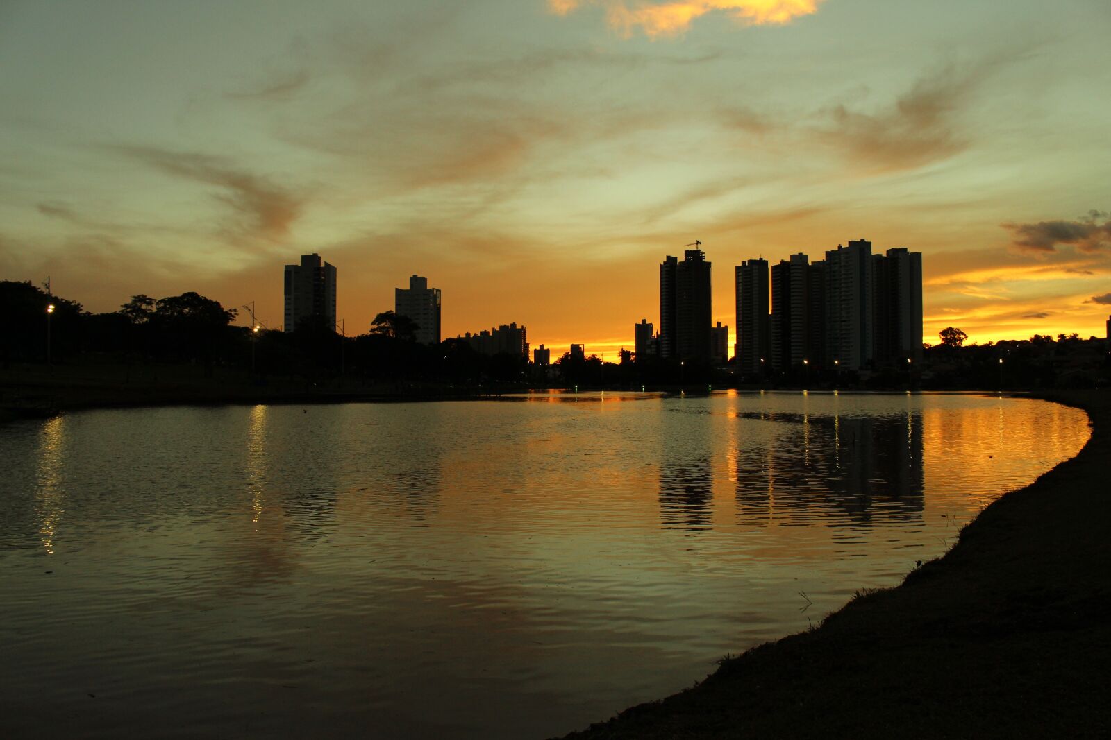 Canon EOS 700D (EOS Rebel T5i / EOS Kiss X7i) sample photo. The park of indian photography