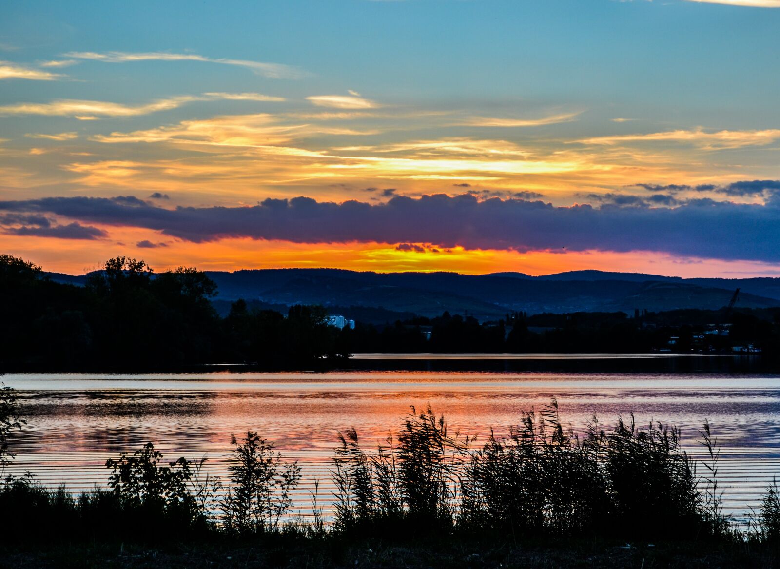 Nikon D3100 sample photo. Sunset, water, evening photography
