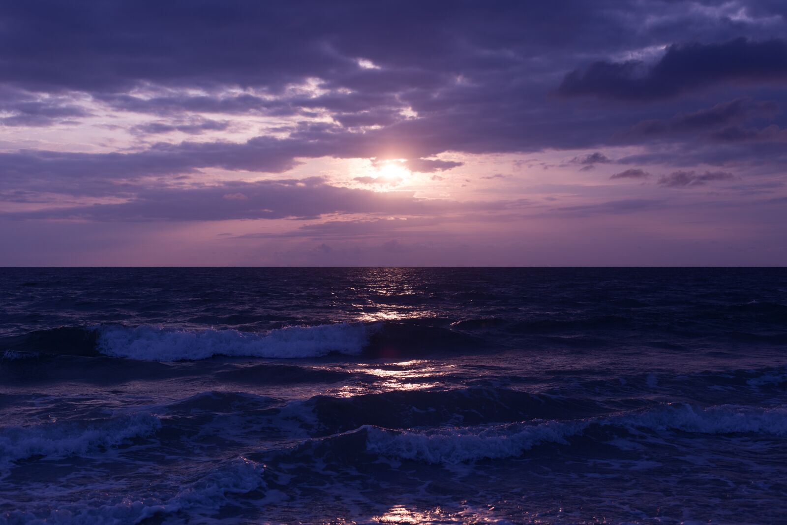 Canon EOS 6D + Canon EF 50mm F1.8 STM sample photo. Dark, sunset, sea photography