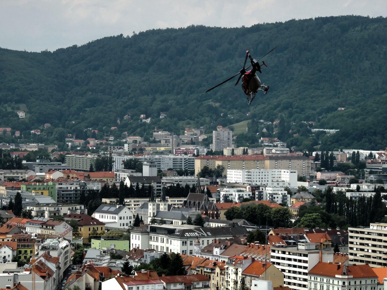 Nikon Coolpix P510 sample photo. Graz, helicopter, city photography