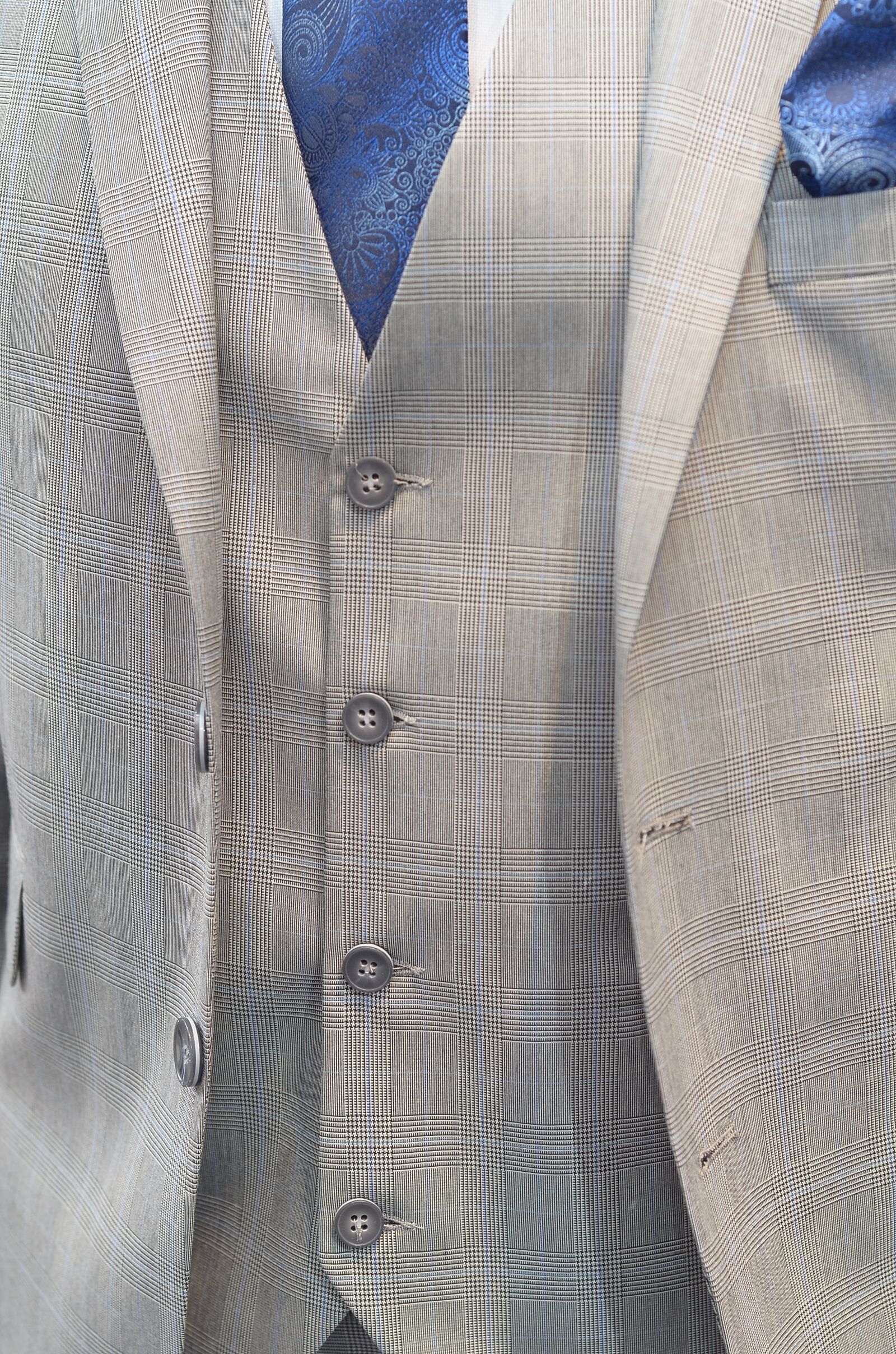 Nikon D7000 sample photo. Suit, tie, men photography