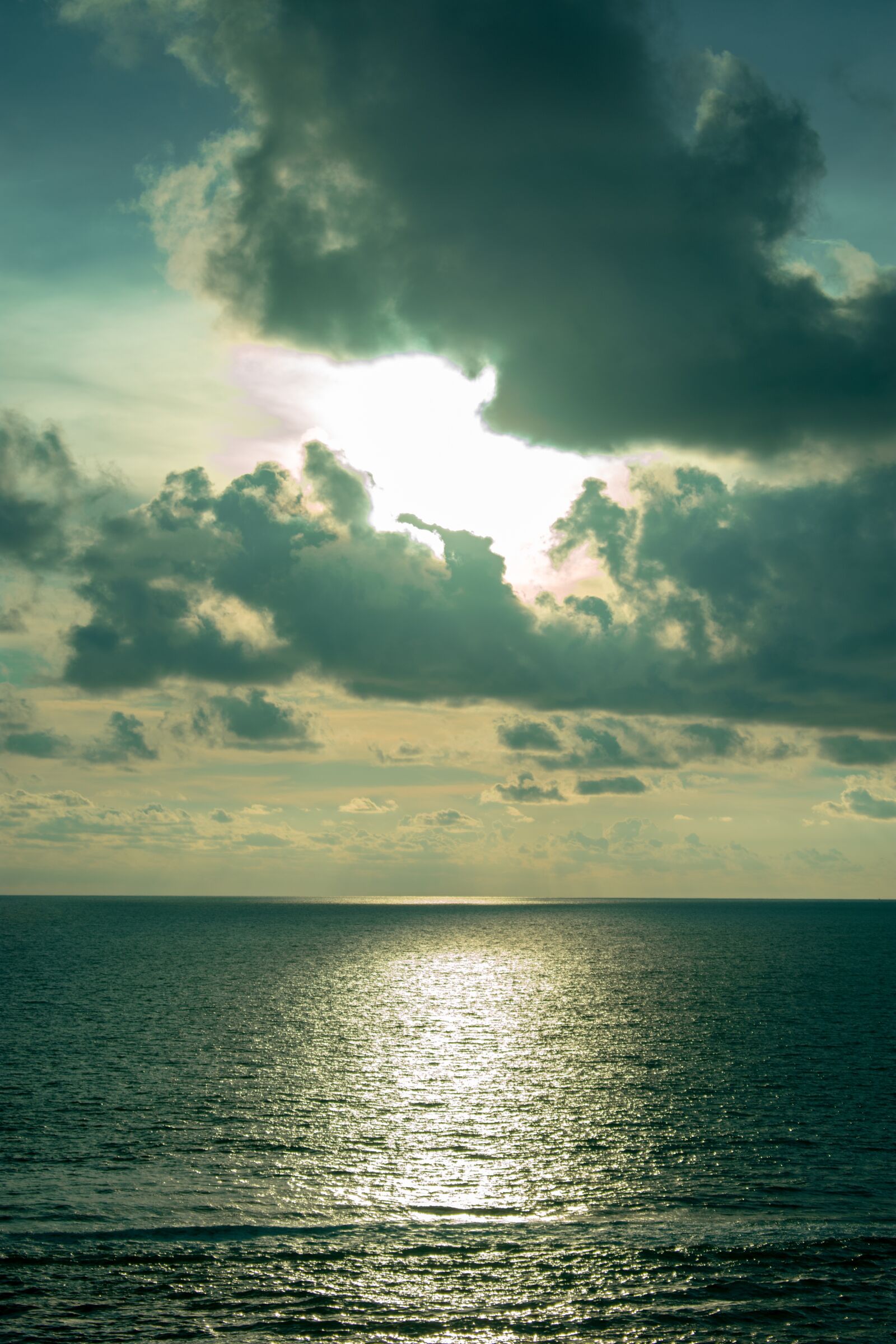 Nikon D3400 sample photo. Ocean, water, sunset photography