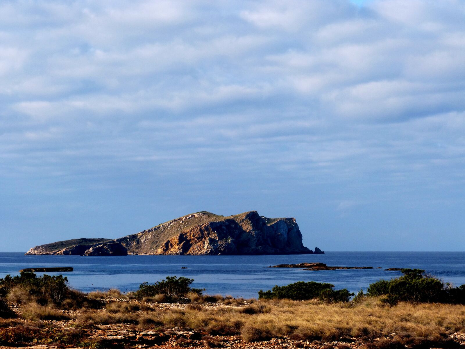 Panasonic DMC-FZ62 sample photo. Island, sea, clouds photography