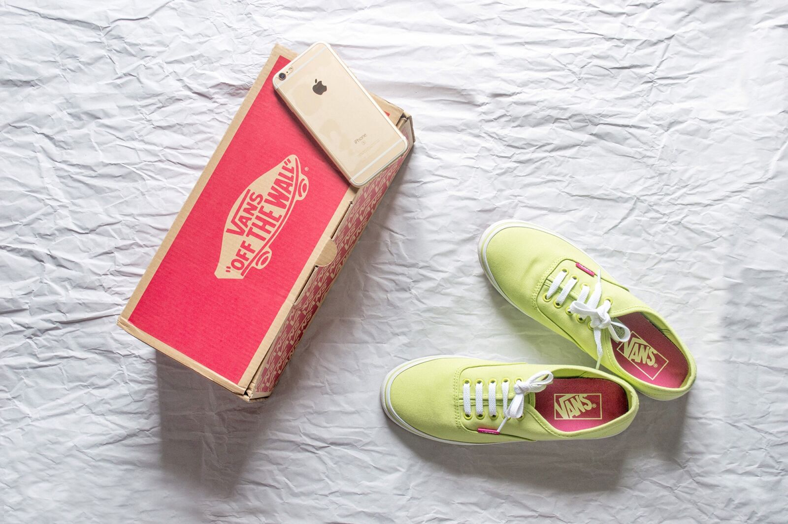 Nikon D3200 sample photo. Vans, shoes, apple photography
