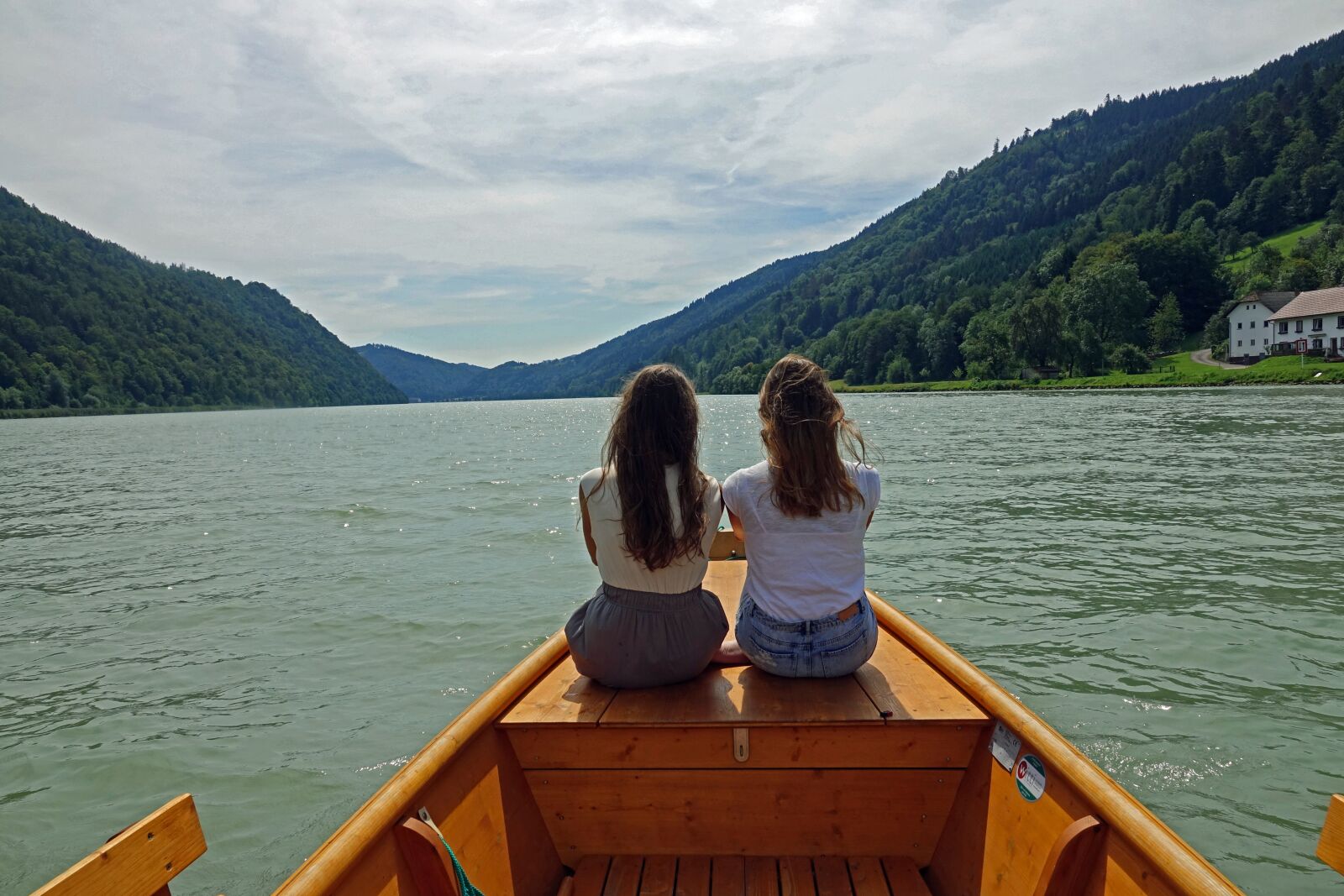 Sony Cyber-shot DSC-RX10 III sample photo. River, danube, boat photography