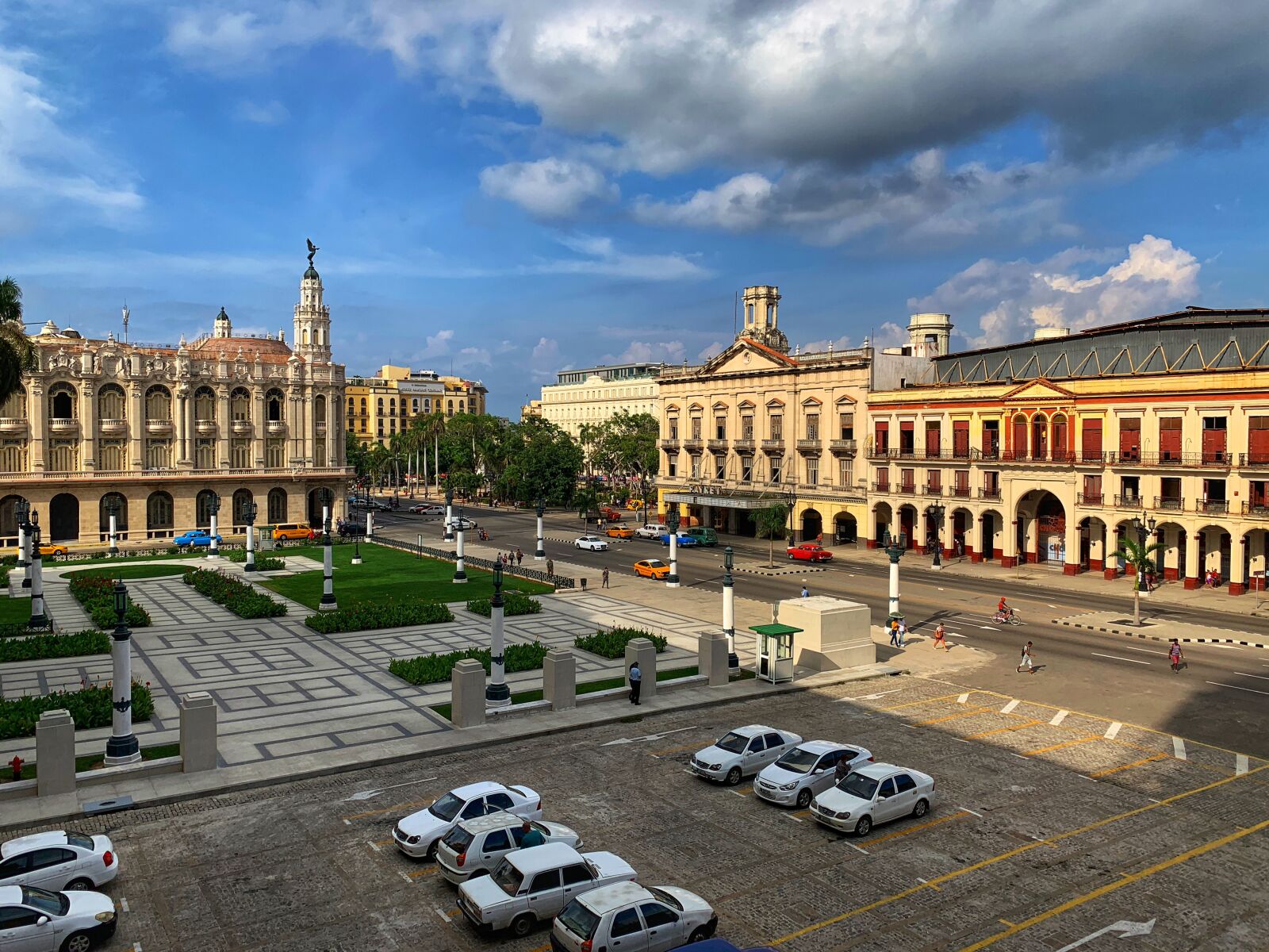 Apple iPhone XS Max + iPhone XS Max back dual camera 4.25mm f/1.8 sample photo. Havana, capitol, clouds photography