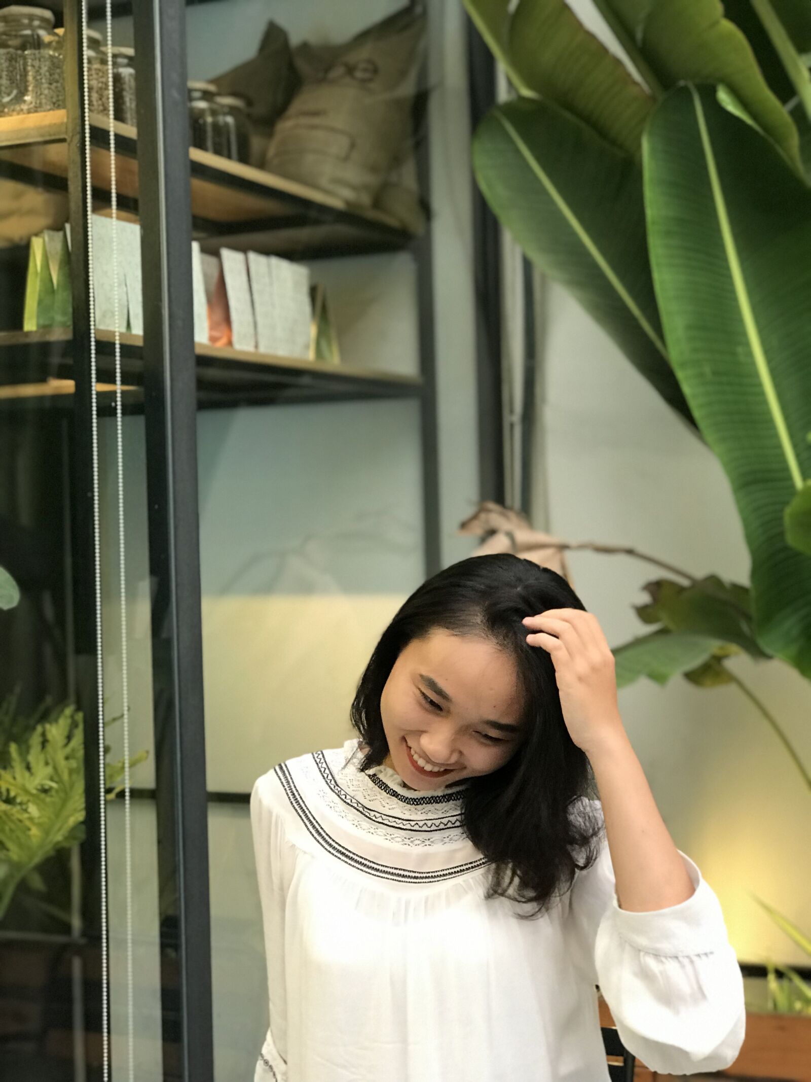 Apple iPhone 7 Plus sample photo. Shy girl, smile, outdoor photography