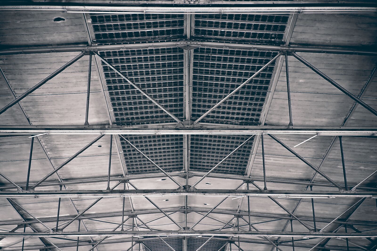 Olympus OM-D E-M10 sample photo. Factory, lost places, lapsed photography