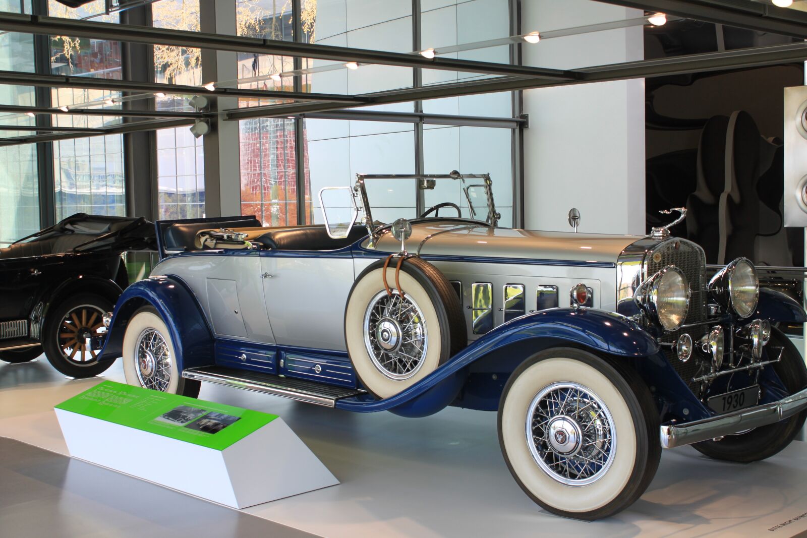 Canon EOS 500D (EOS Rebel T1i / EOS Kiss X3) sample photo. Cadillac, 1930, oldtimer photography