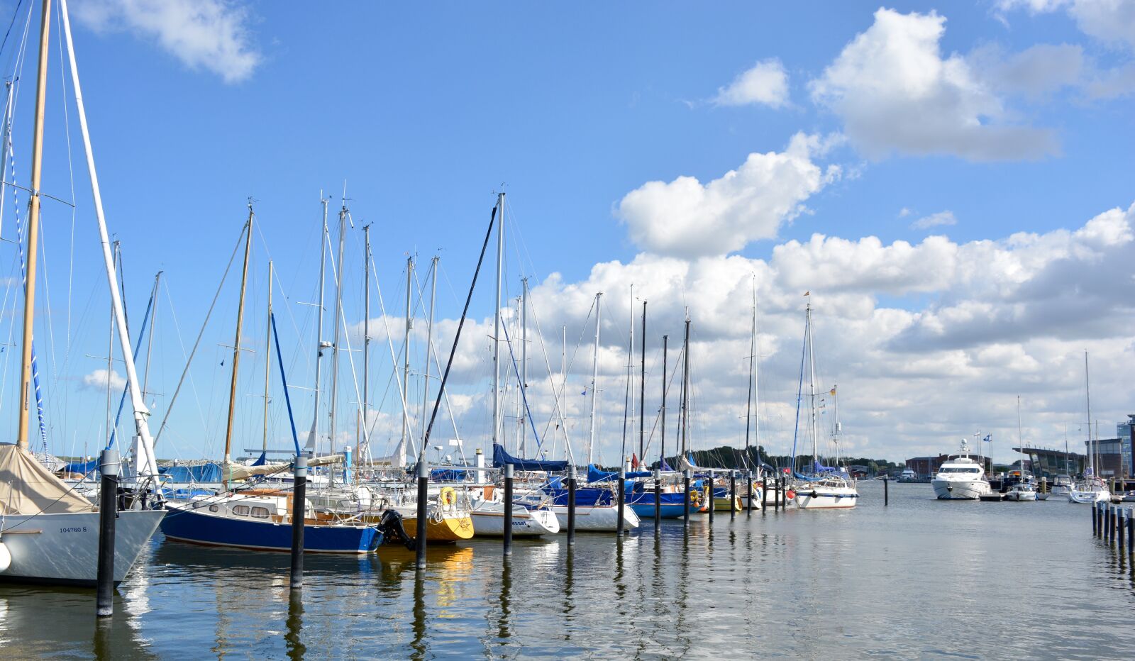 Nikon D5200 sample photo. Yacht, sailing boats, port photography