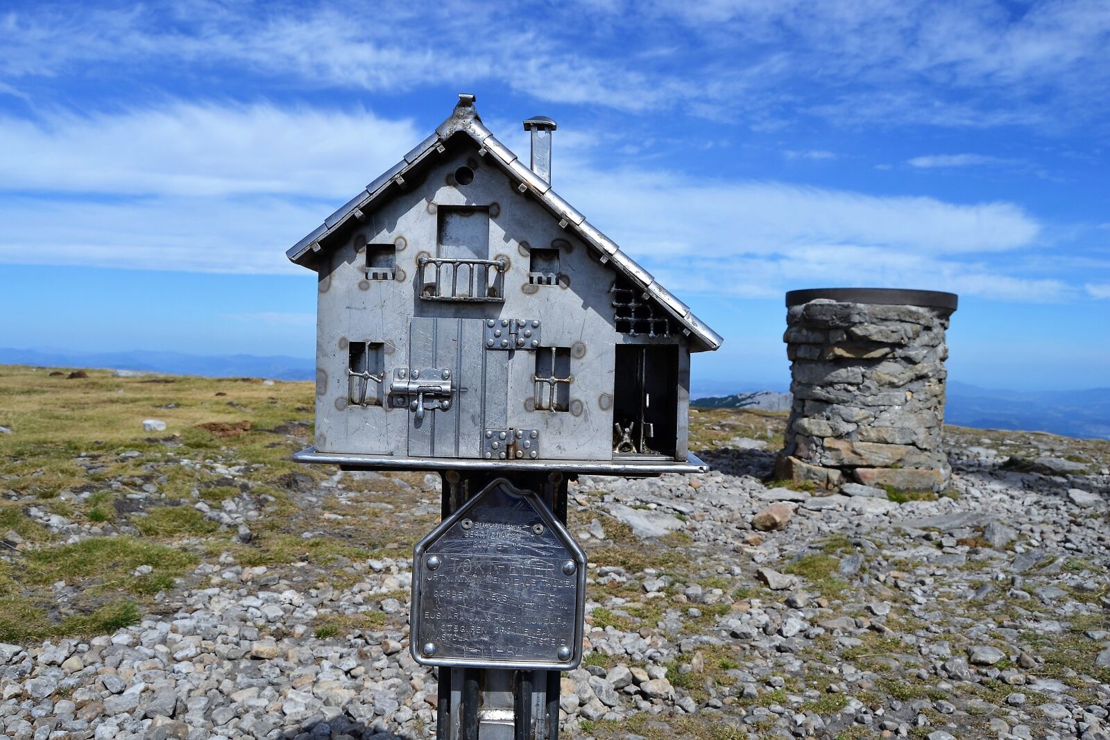 Nikon D3100 sample photo. Mailbox, mountain, gorbea photography