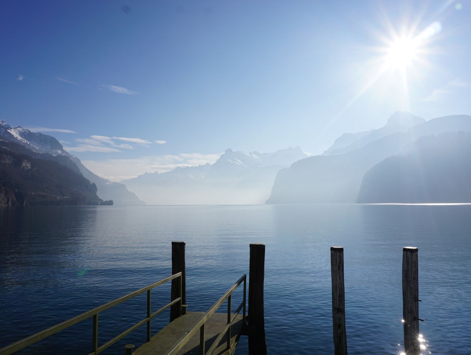 Sony a6000 sample photo. Lake, fog, flüelen photography