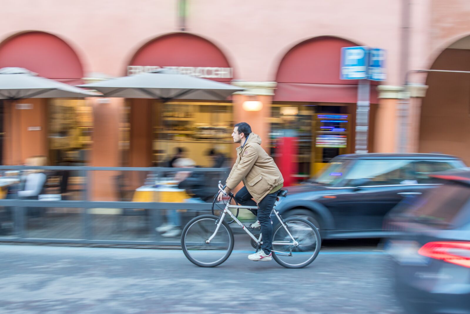 Canon EOS 80D sample photo. Italy, bologna, bicycle photography