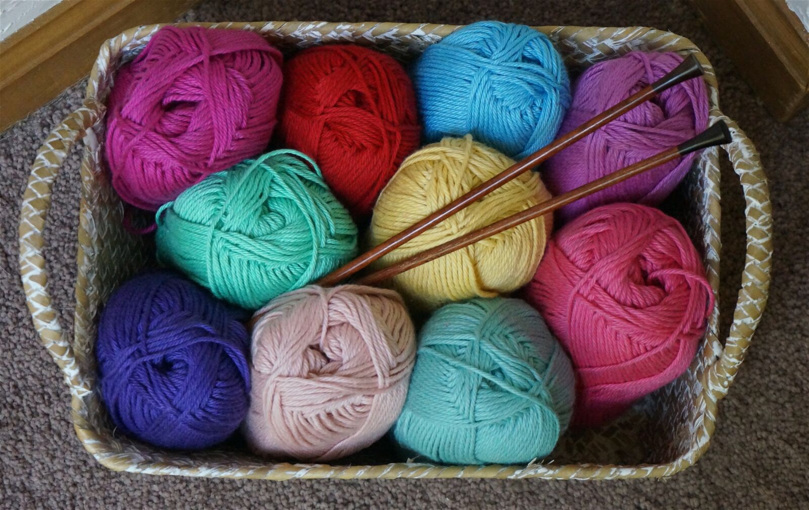 Sony Alpha NEX-5T sample photo. Cotton baby yarn, knitting photography