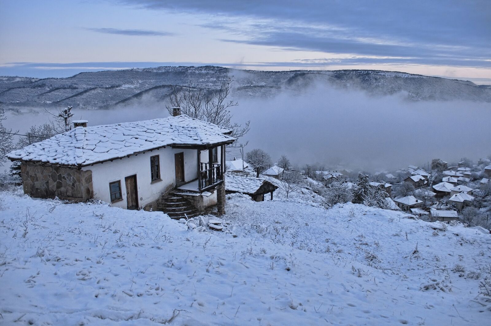 Nikon D90 sample photo. Winter, mountain, house photography