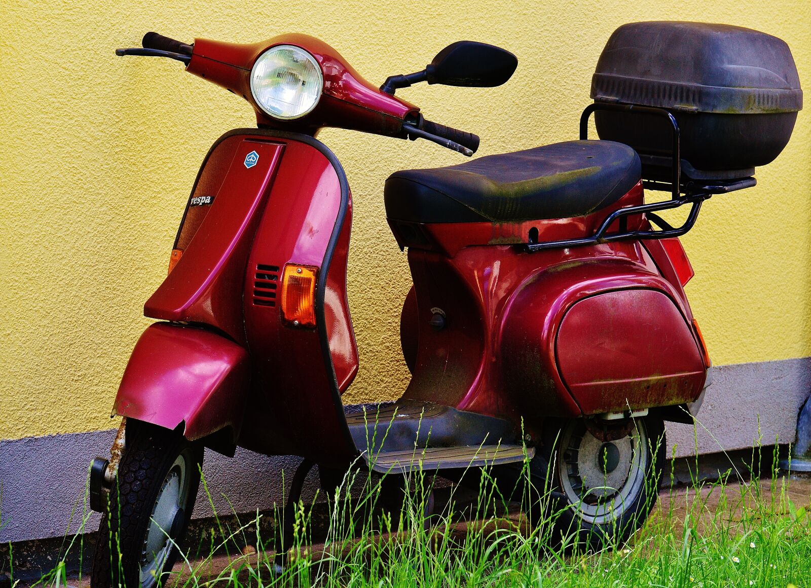 Nikon D3200 sample photo. Vespa, roller, motor scooter photography