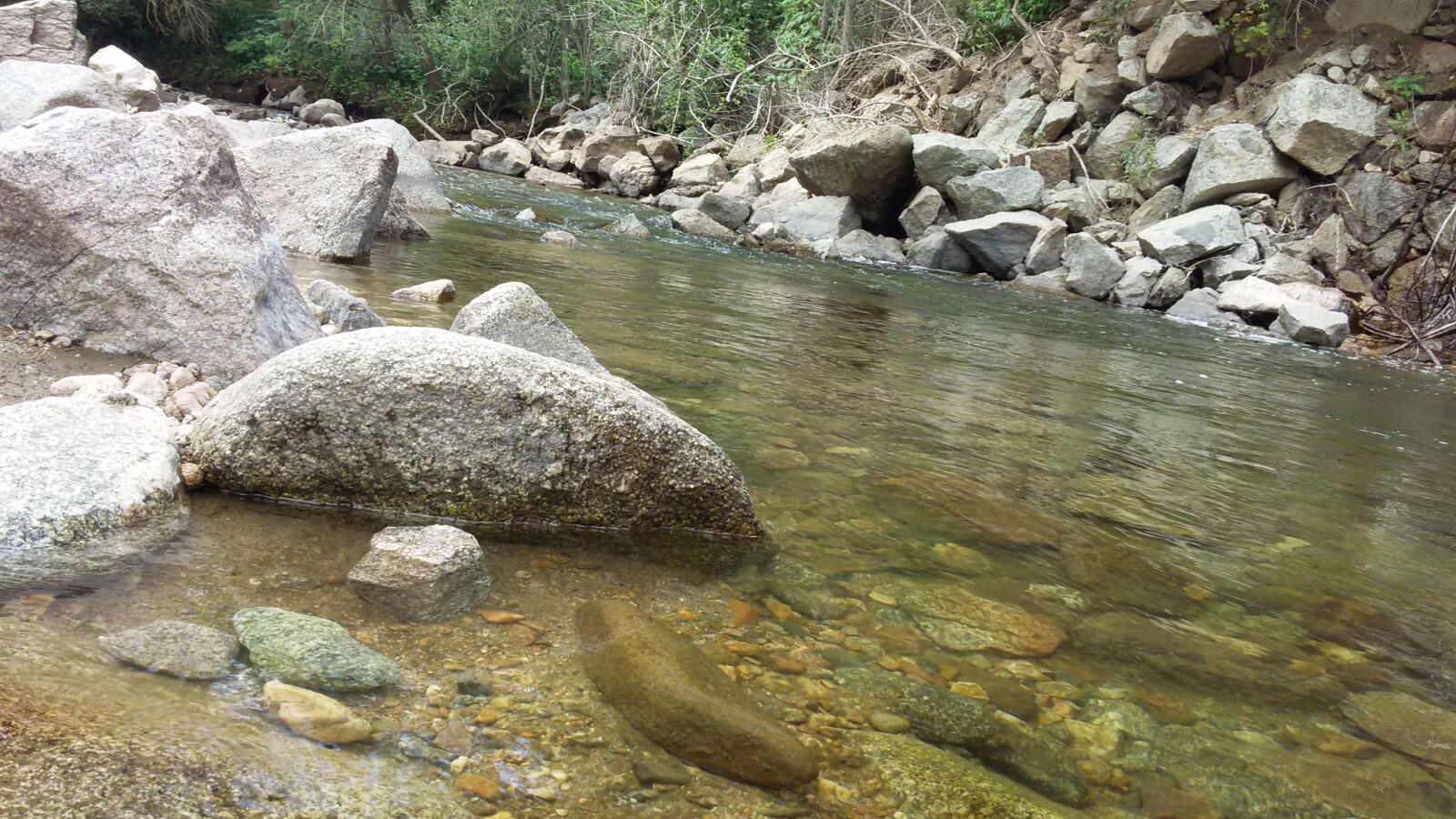 Samsung Galaxy S5 Mini sample photo. Nature, river, rocky, mountain photography