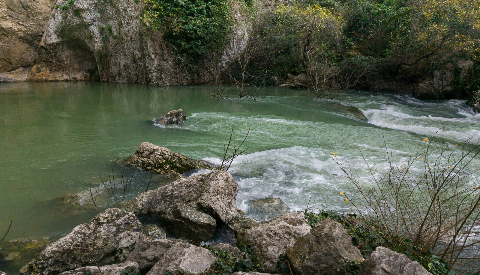 LG G4 sample photo. Fontaine-de-vaucluse, sorgue, resurgence photography