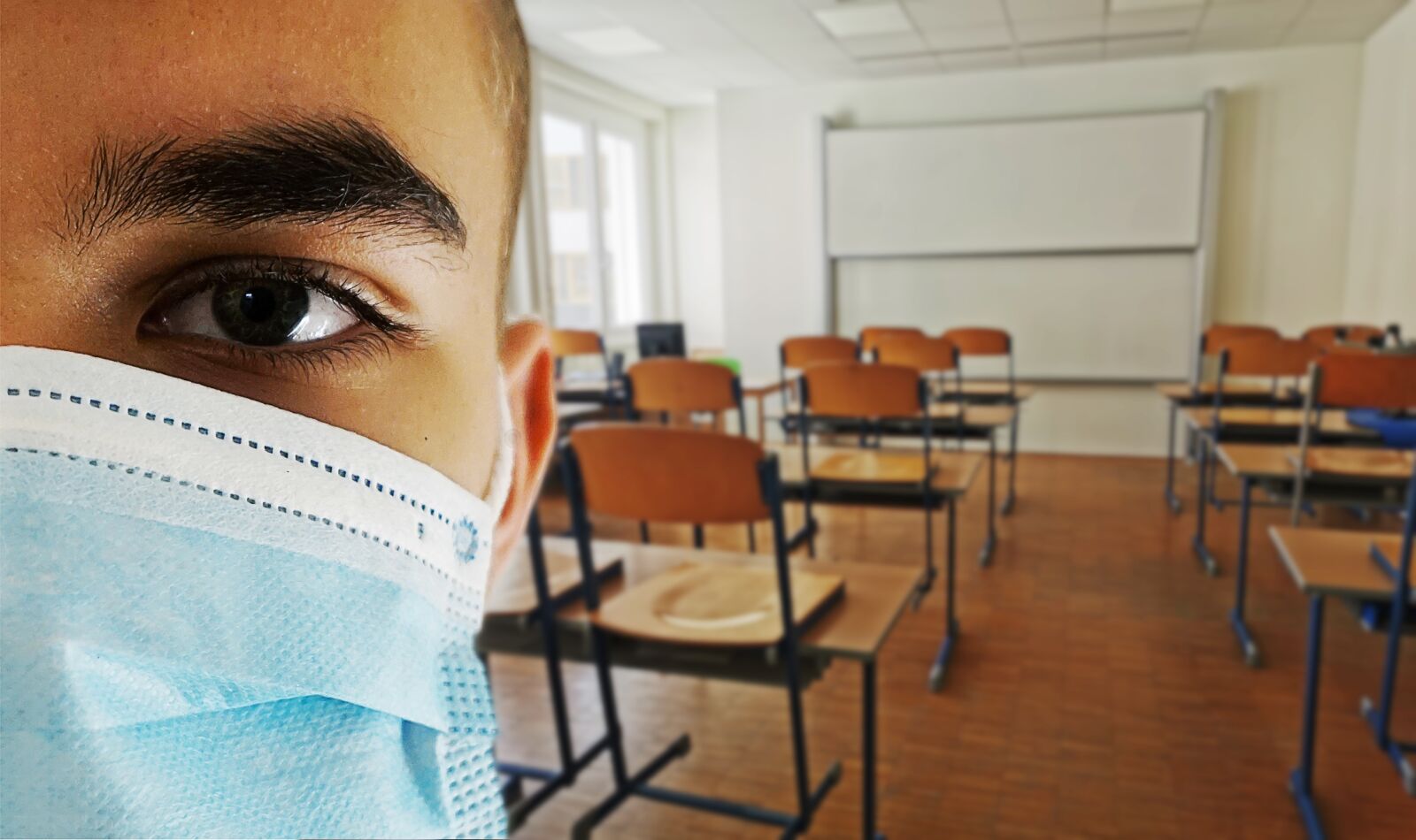 HUAWEI P30 sample photo. Class, corona, mask photography