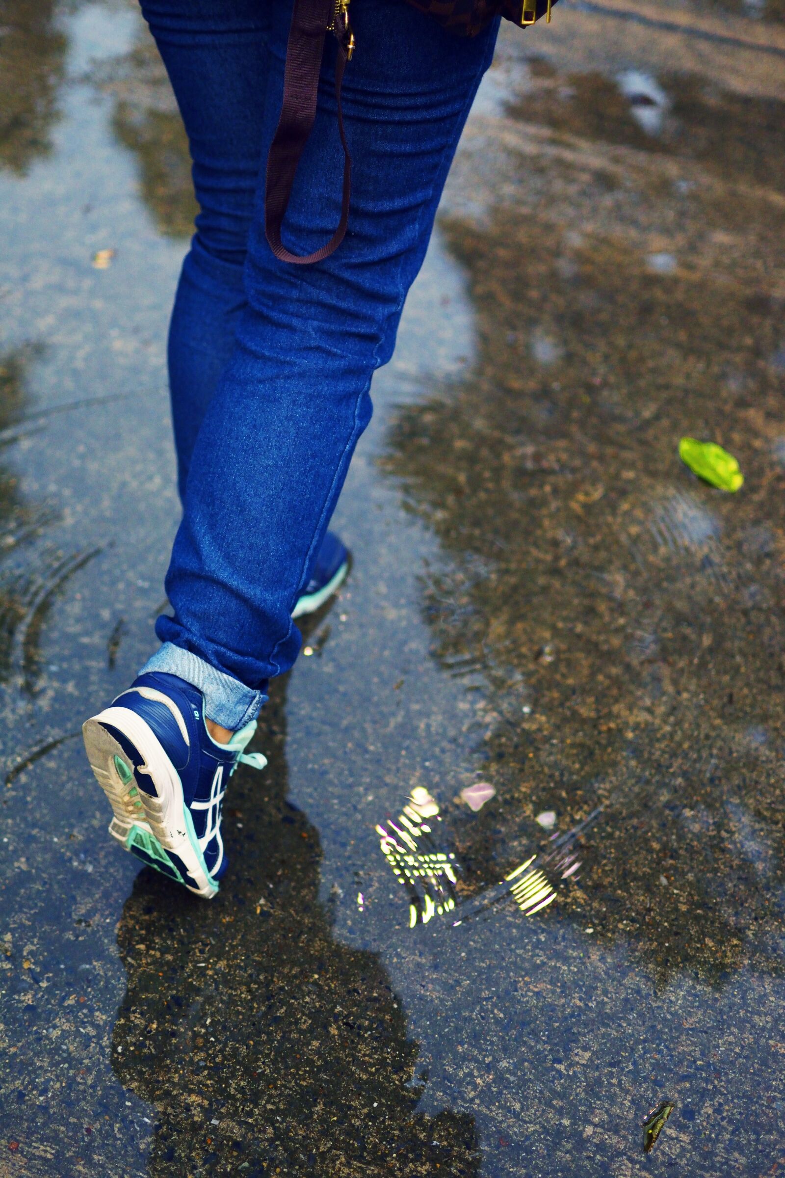 Nikon D5300 sample photo. Blue, jeans, ground, jeans photography