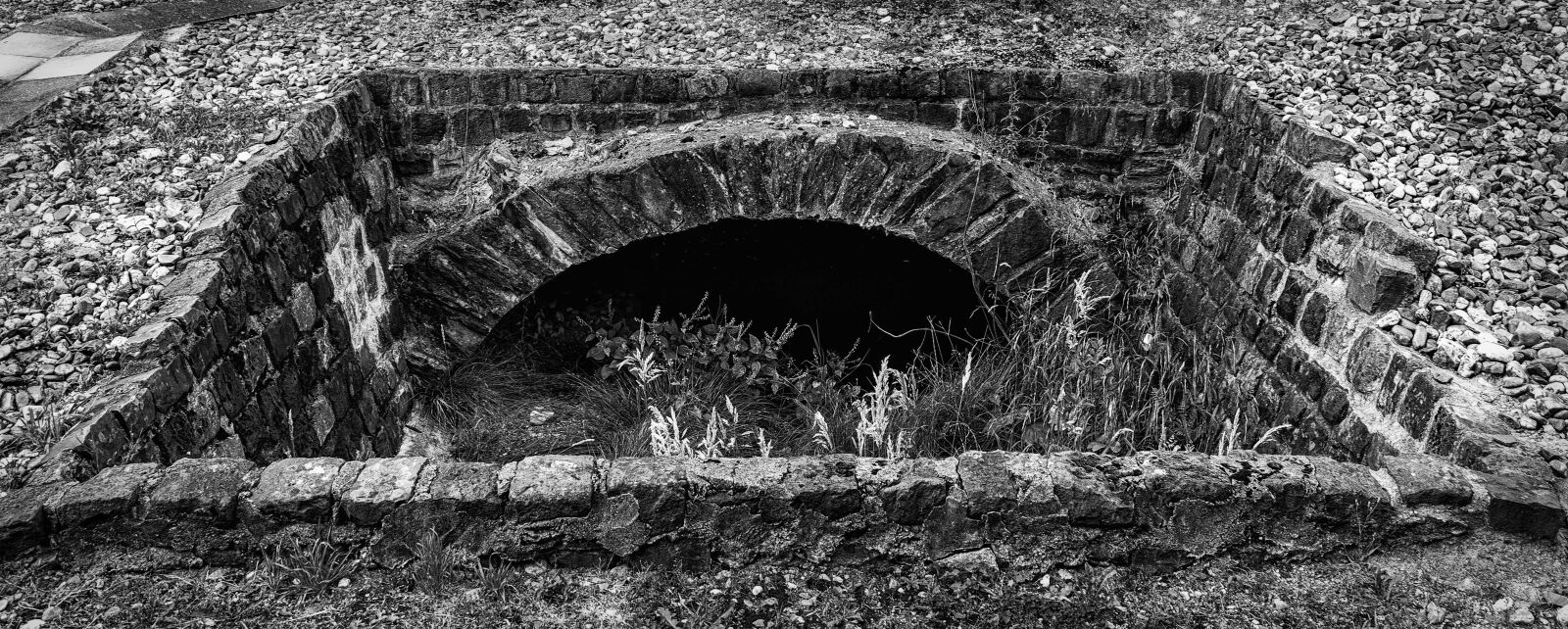 Nikon D3300 sample photo. Tunnel, bunker, bricked photography