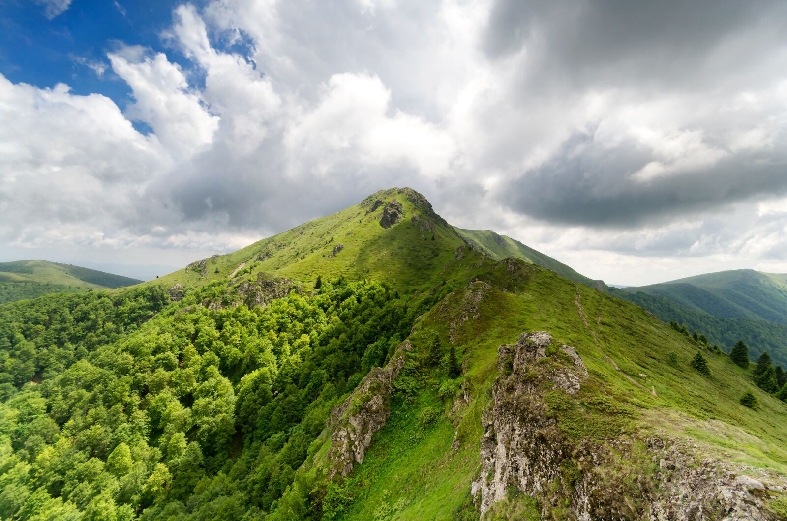 Nikon D5100 sample photo. Mountain, peak, sky photography