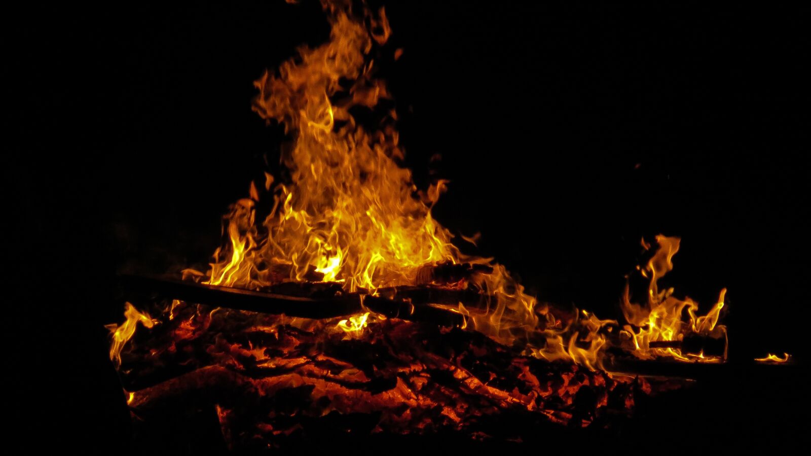 Canon PowerShot SX50 HS sample photo. Easter, fire, easter fire photography