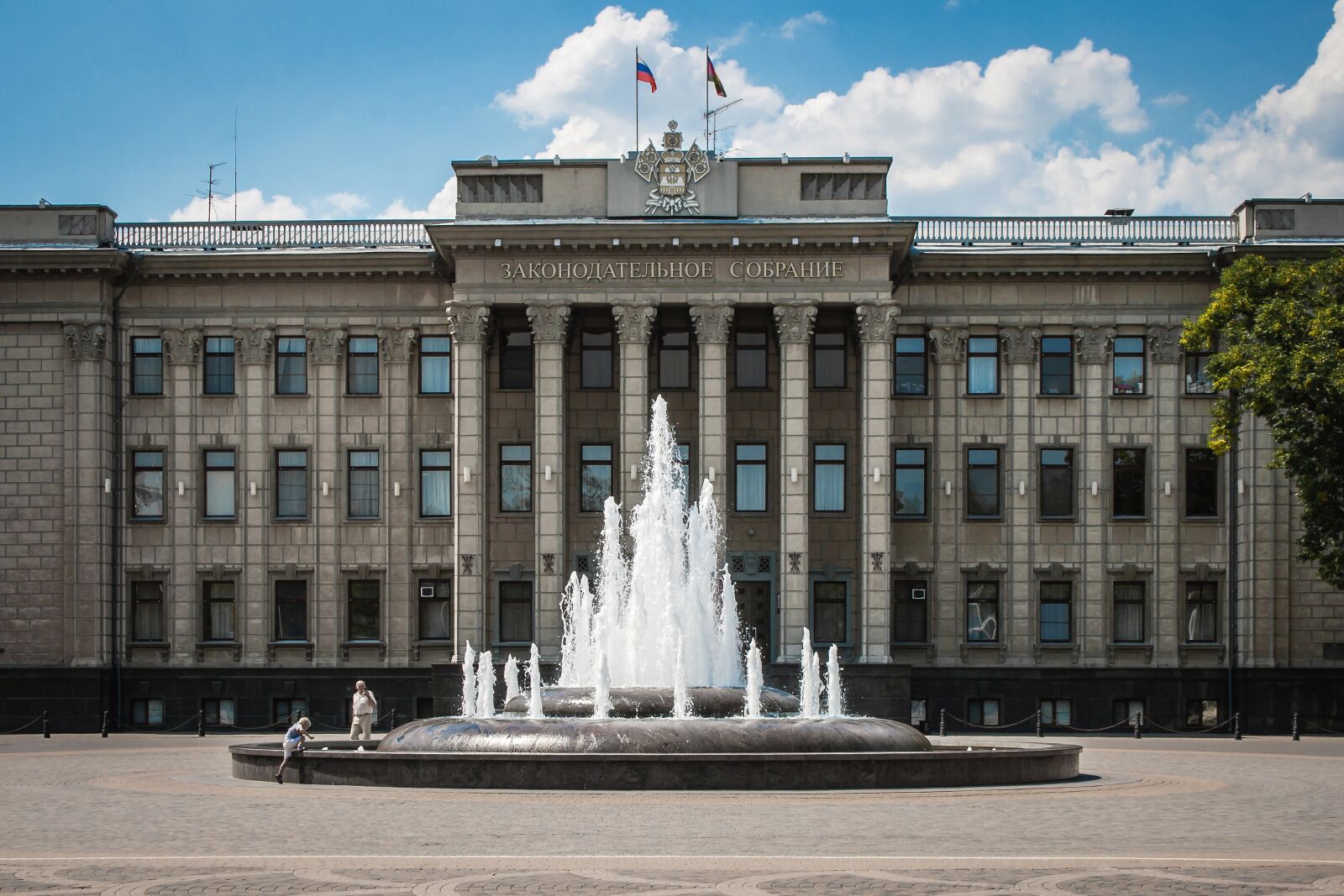 Canon EF-S 18-55mm F3.5-5.6 II sample photo. Russia, krasnodar, architecture photography