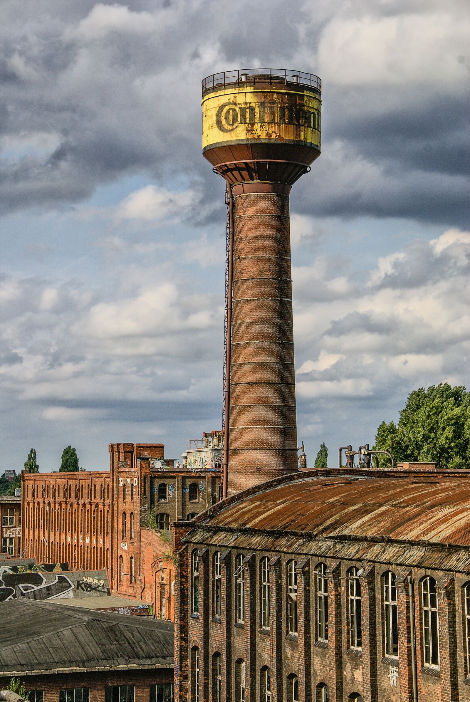 Sony Alpha DSLR-A100 sample photo. Continental, hanover, limmer photography
