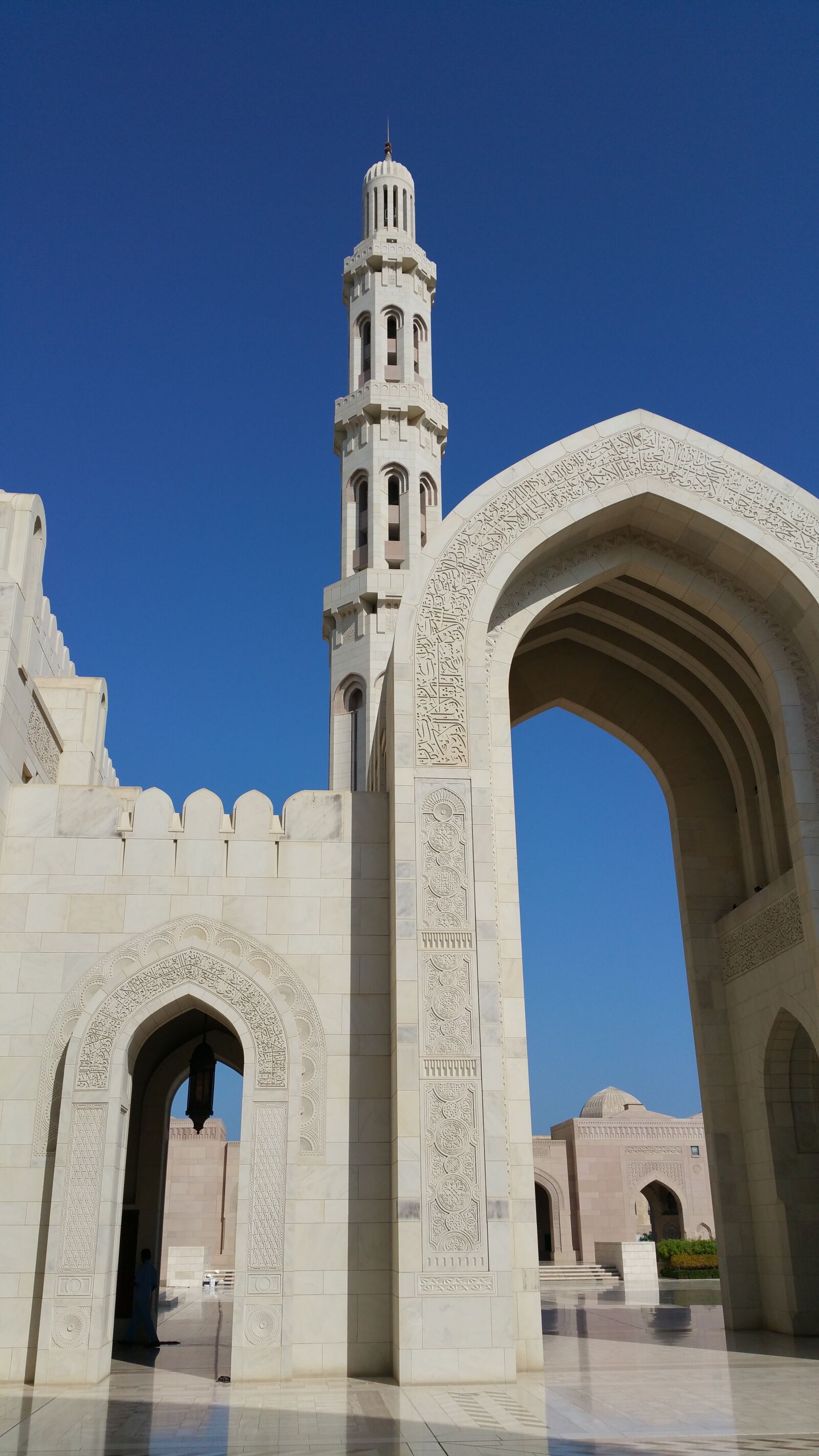 Samsung Galaxy Note4 sample photo. Architecture, religion, travel photography
