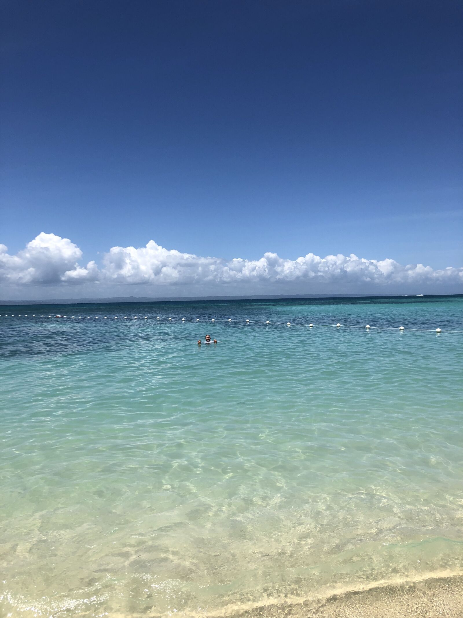 iPhone 8 back camera 3.99mm f/1.8 sample photo. Beach, sea, sand photography