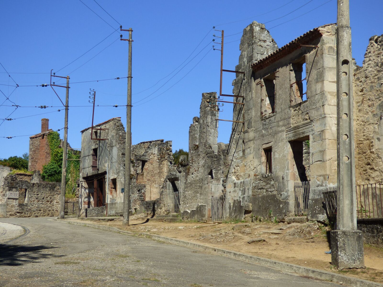 Panasonic DMC-FZ72 sample photo. Oradour sur glane, war photography