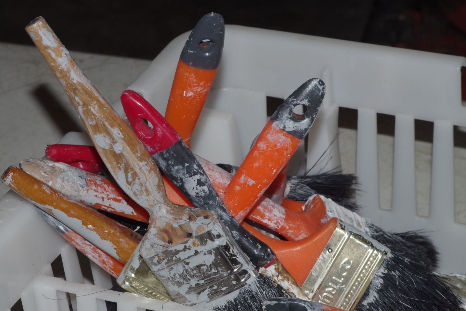 Pentax K-S2 sample photo. Brushes, paint, art photography