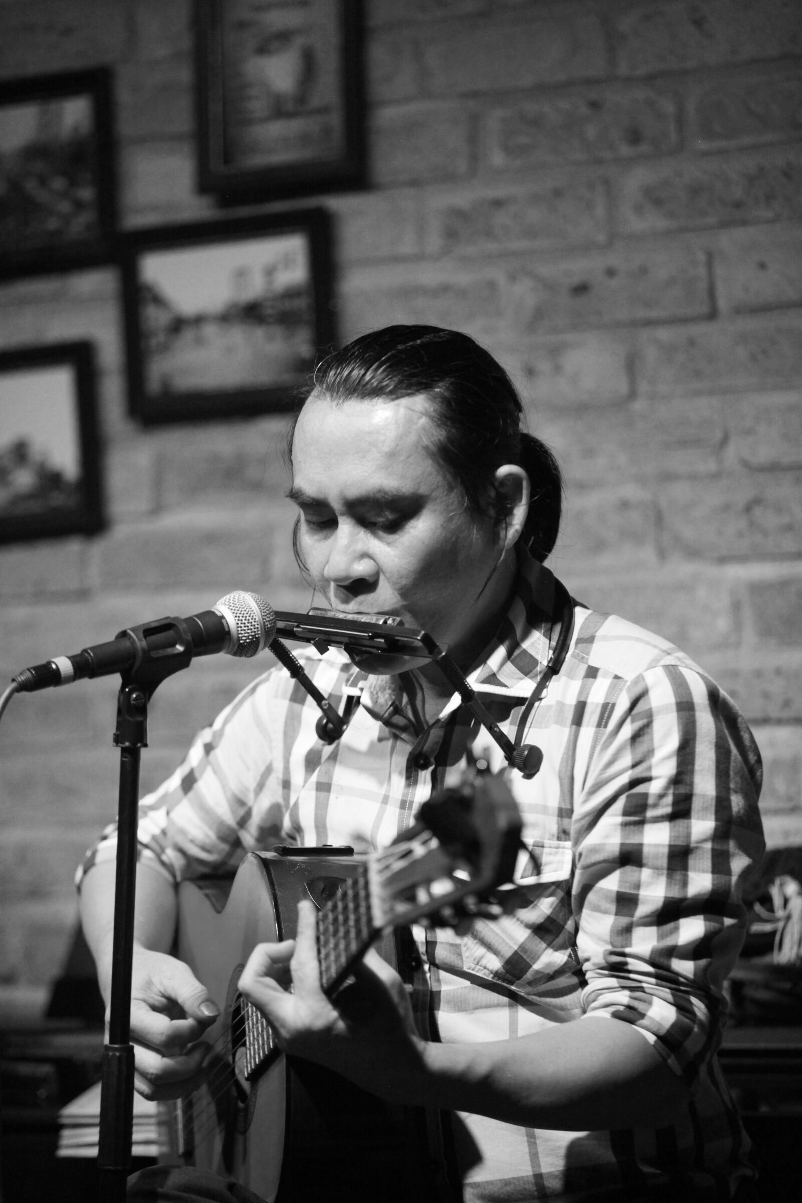 Canon EOS 5D Mark II sample photo. Music, guitar, people photography