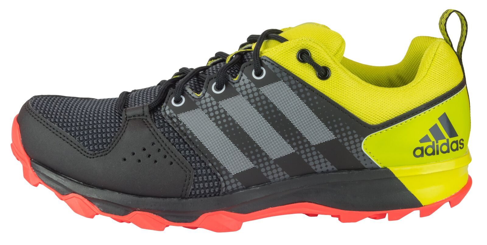 Nikon D7200 sample photo. Boots, adidas, run photography
