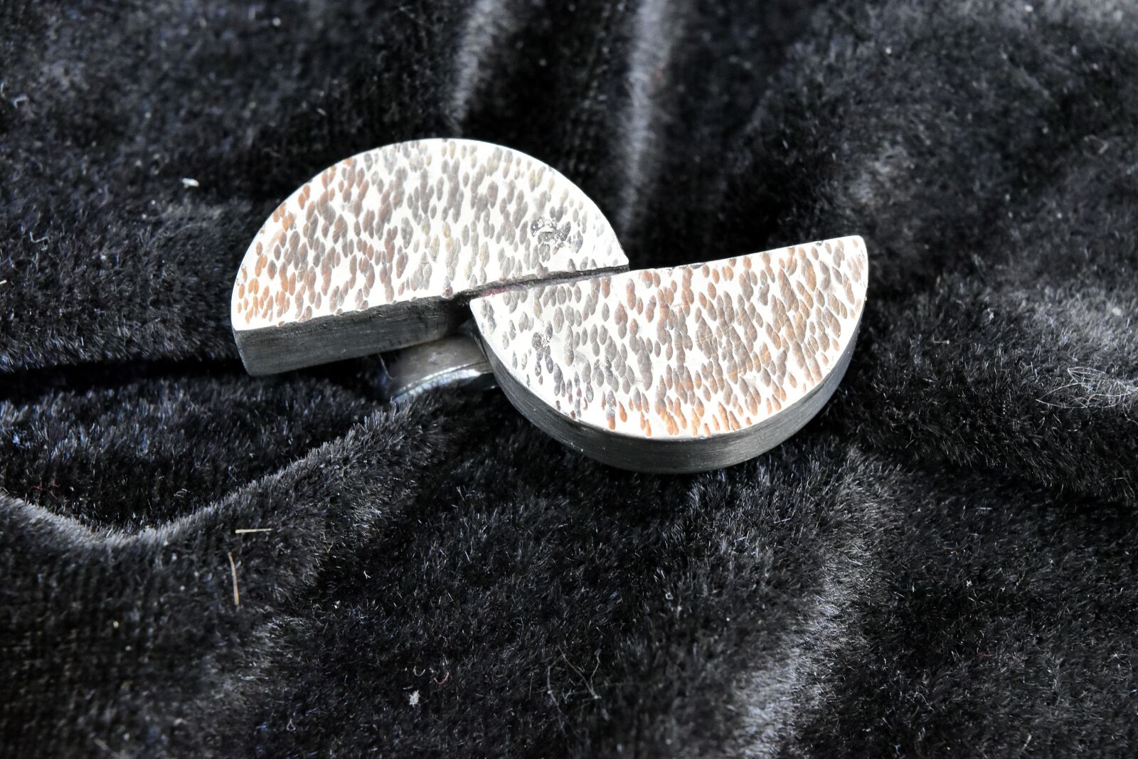 Nikon D5500 sample photo. Upclose, decoration, steel, texture photography