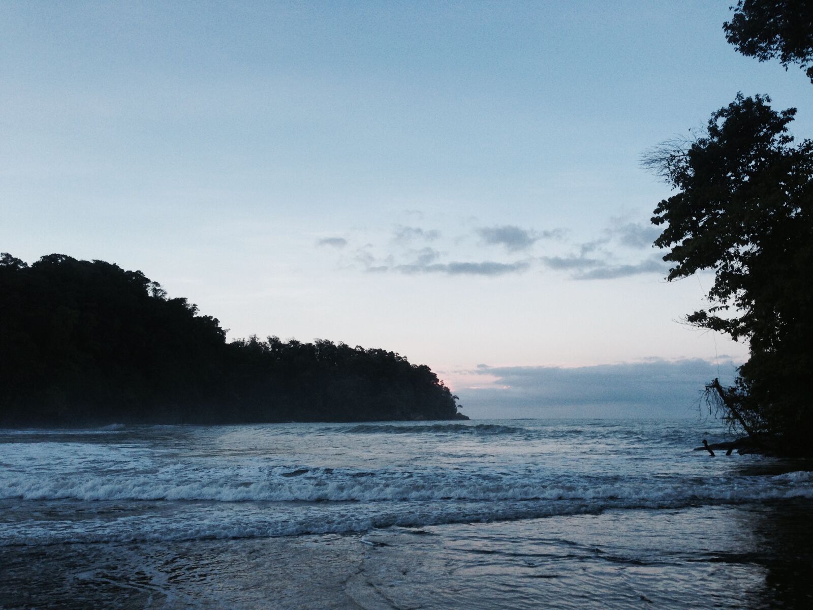iPhone 5 back camera 4.12mm f/2.4 sample photo. Beach, costa, rica, ocean photography