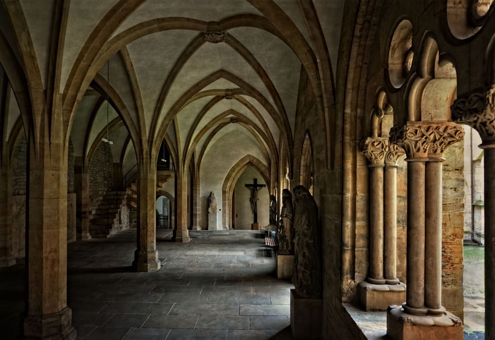 Sony a6000 sample photo. Church, monastery, gang photography