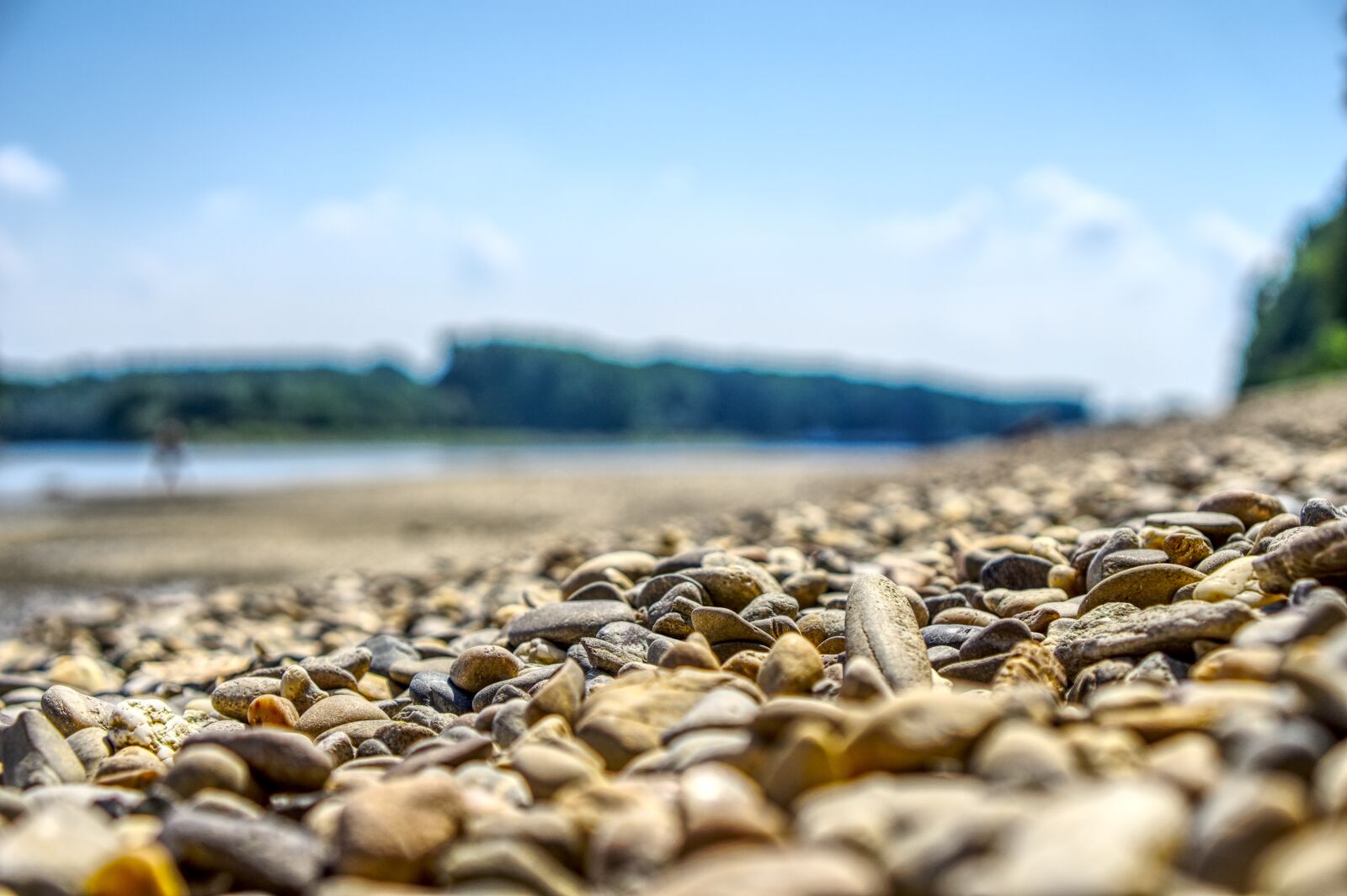 Sony a6000 + Sony E 35mm F1.8 OSS sample photo. Pebble, close up, gravel photography