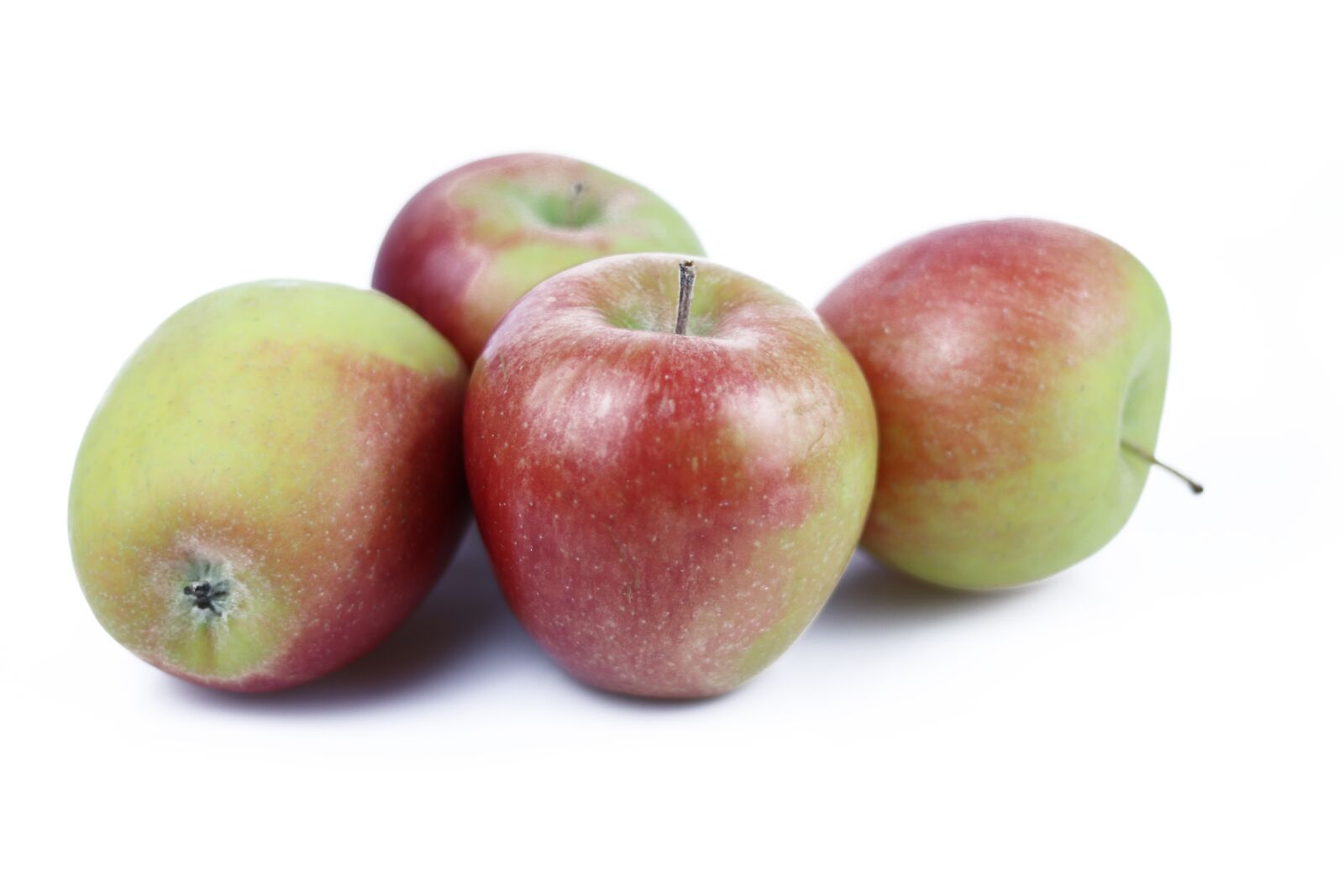 Canon EOS 77D (EOS 9000D / EOS 770D) + Canon EF 50mm F1.8 STM sample photo. Apple, fruit, healthy photography