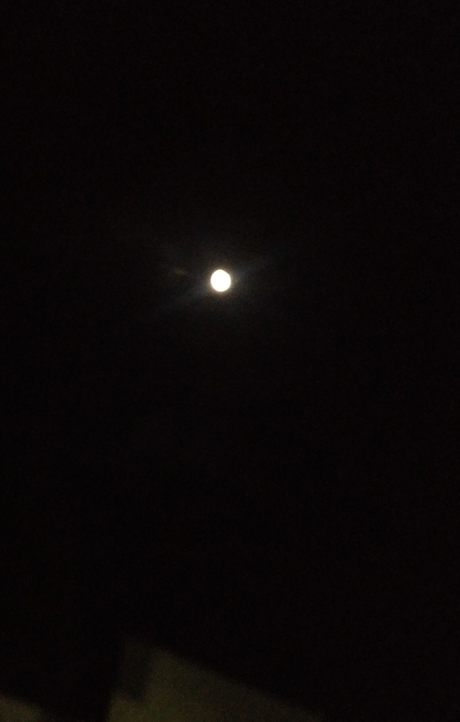 Xiaomi Redmi Note 6 Pro sample photo. Nightshoot, moon, love photography