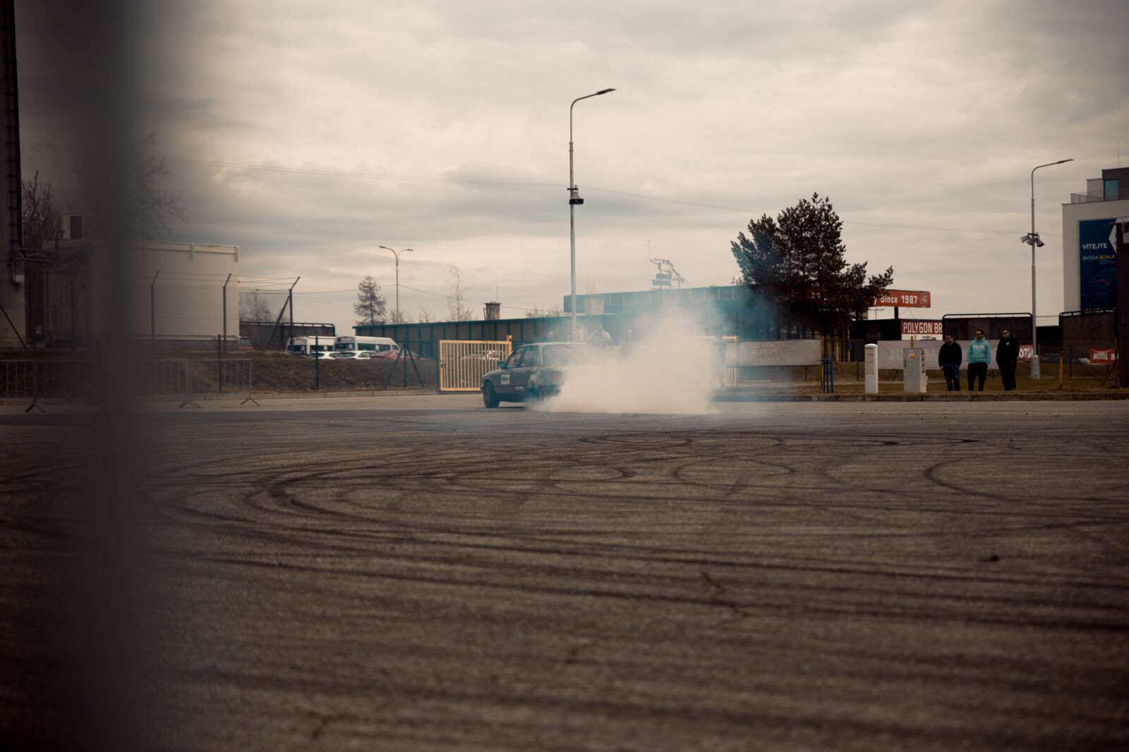Canon EOS 6D sample photo. Lines, round, bmw photography