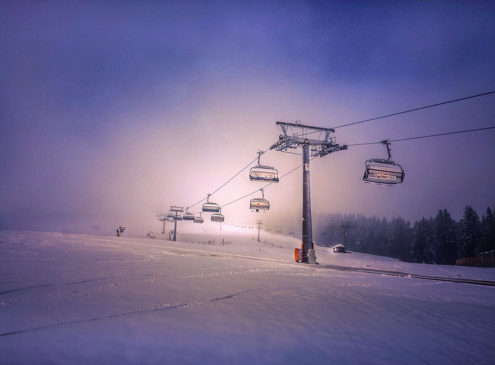 iPhone 5s back camera 4.15mm f/2.2 sample photo. Snow, night, germany photography