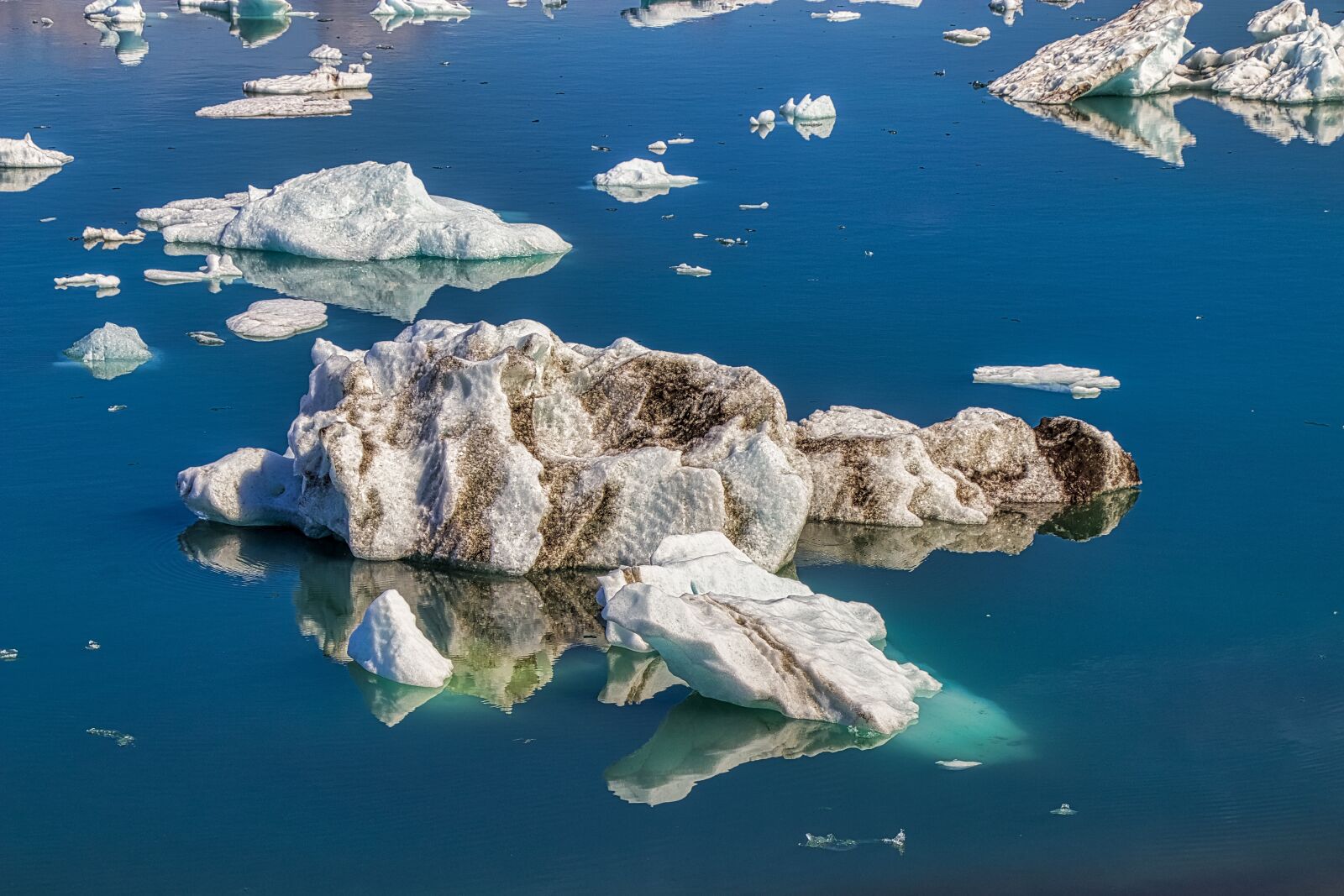 Canon EF-S 18-135mm F3.5-5.6 IS USM sample photo. Iceland, ice, the glacier photography