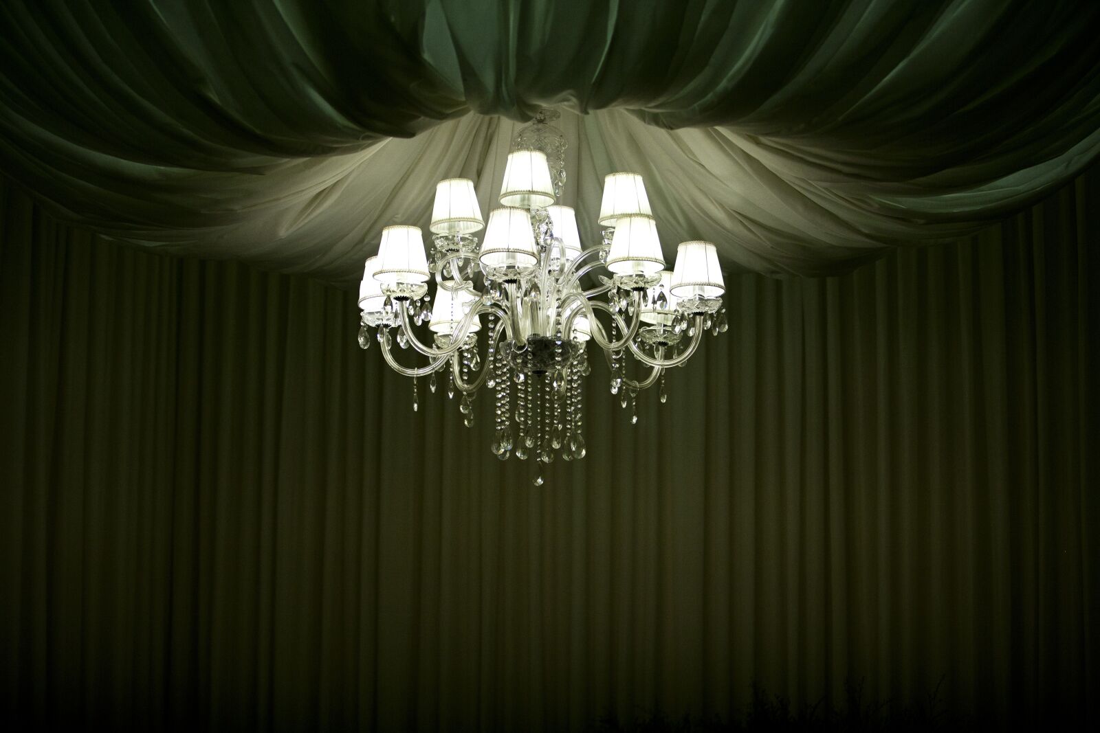 Canon EOS 5D sample photo. Light, light fixtures, artificial photography